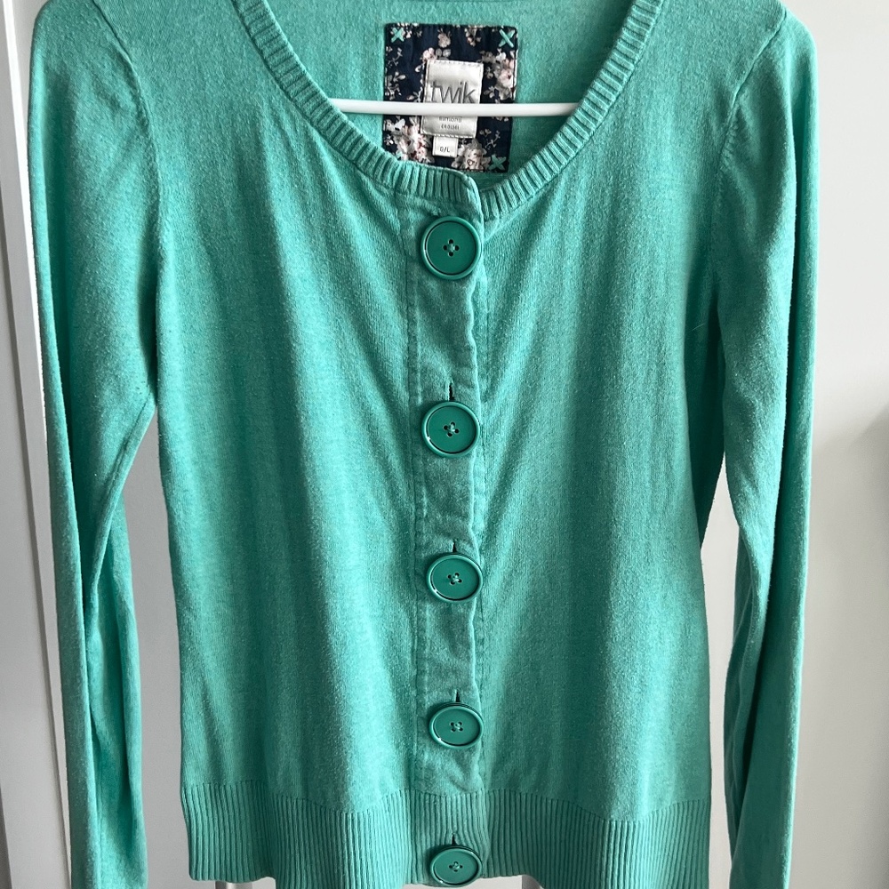 Twik Adorable Large Button Cardigan ♥️